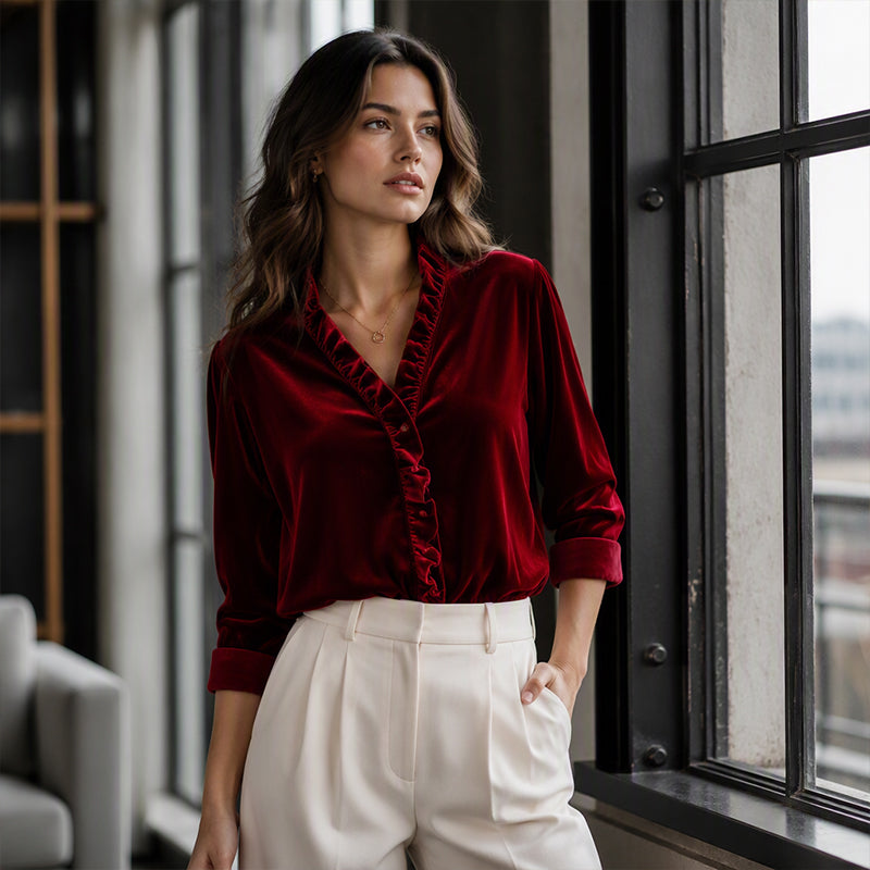 👚✨ Bestseller – Women's blouse in solid color with ruffled collar